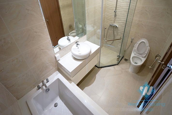 Super 02 apartment for rent in Vinhome Gardenia
