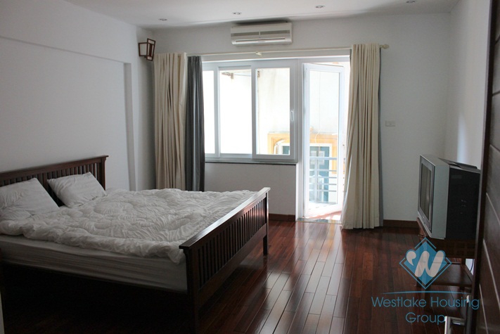 Beautiful and modern apartment with 02 bedrooms for lease in Tay Ho.