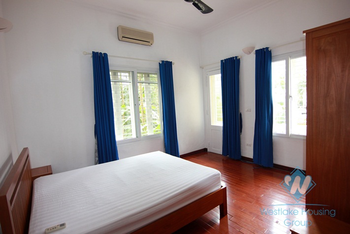 House with small garden and yard for lease in Nghi Tam Village, Tay Ho, Ha  Noi