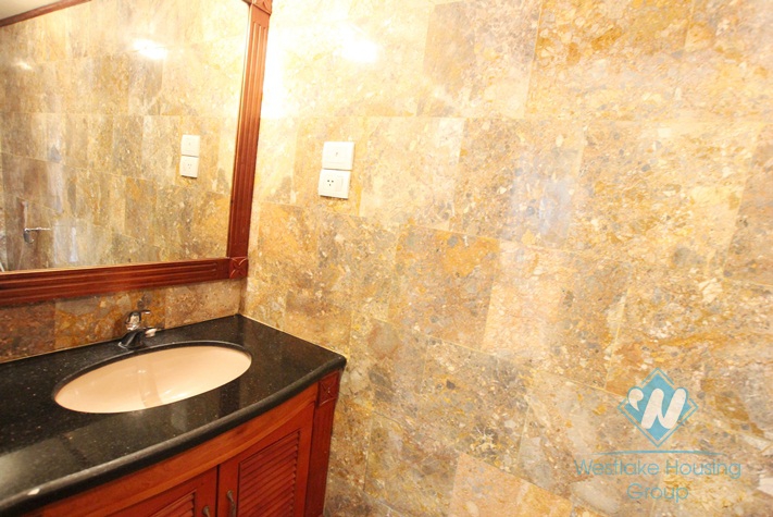 Beautiful serviced apartment for rent in Tay Ho District, Ha Noi