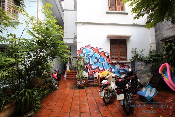 Nice house with big yard for lease in Dang Thai Mai st, Tay Ho, Ha Noi