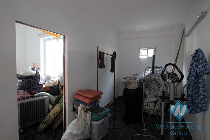 Nice house with big yard for lease in Dang Thai Mai st, Tay Ho, Ha Noi