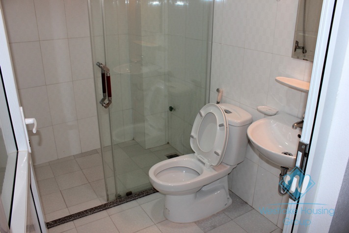 Apartment with lots of natural light for rent in Au Co Street, Tay Ho, Hanoi
