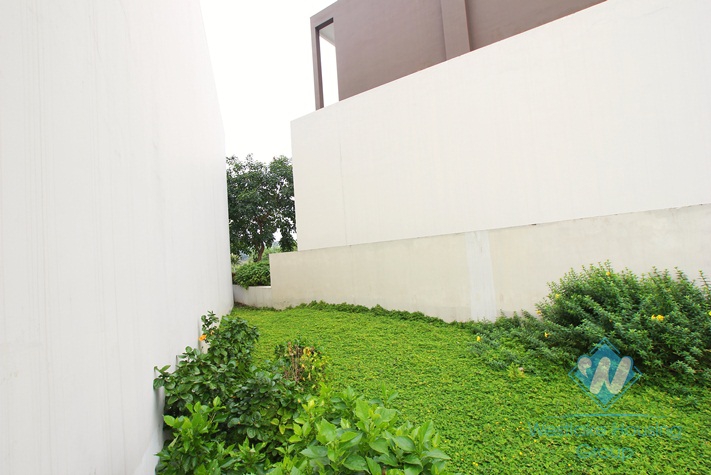 Brand new villa for rent in Ciputra, large garden & great view