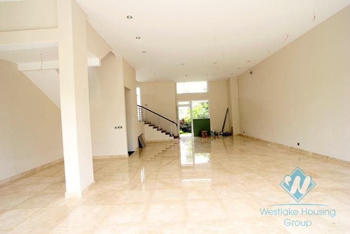 Brand new villa for rent in Ciputra, large garden & great view