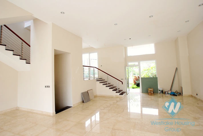 Brand new villa for rent in Ciputra, large garden & great view