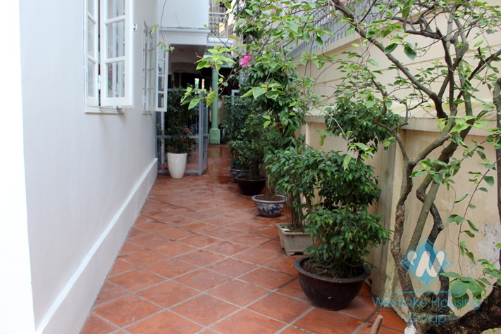 Lake view, Nice house for rent in Tay Ho.