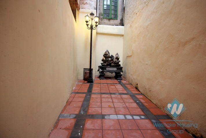 Ba Dinh - Ground floor studio rental with a large yard 