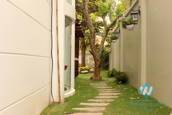 High quality house with modern furniture for lease in Ciputra, Tay Ho, Hanoi