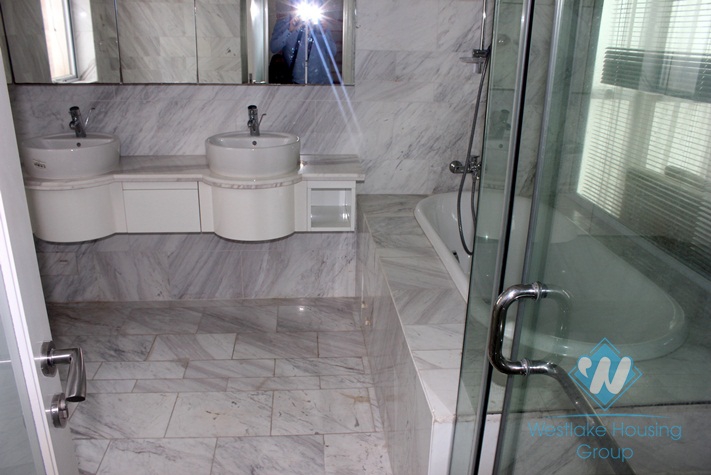 Modern house for rent in Golden Westlake, Thuy Khue, Tay Ho, Hanoi