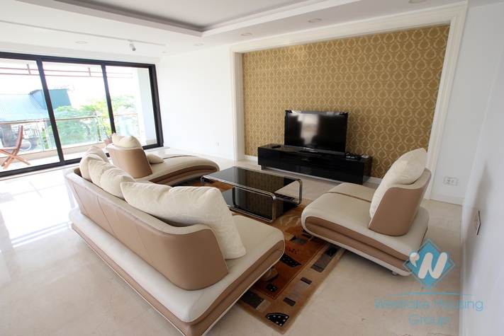 High class service apartment on the lake for rent in Tay Ho, Hanoi