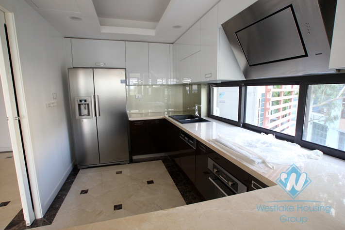 High class service apartment on the lake for rent in Tay Ho, Hanoi