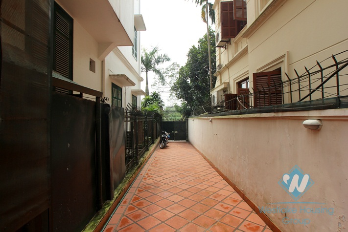 Quality house with swimming pool for rent in Tay Ho area