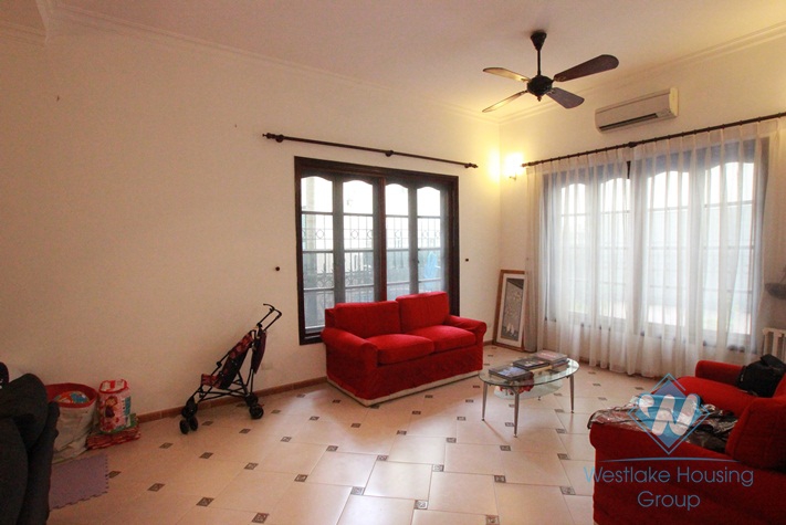 Quality house with swimming pool for rent in Tay Ho area