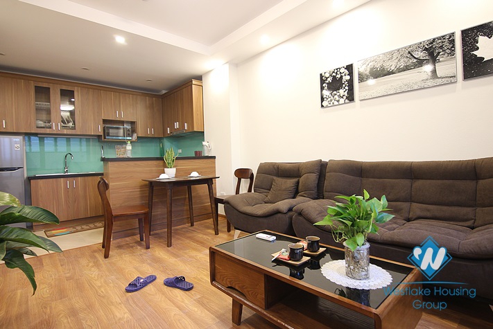 Cheap apartment with one bedroom private for rent in Tay Ho district