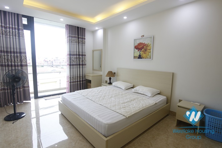 High floor apartment with Water Park view for rent in Tay Ho.