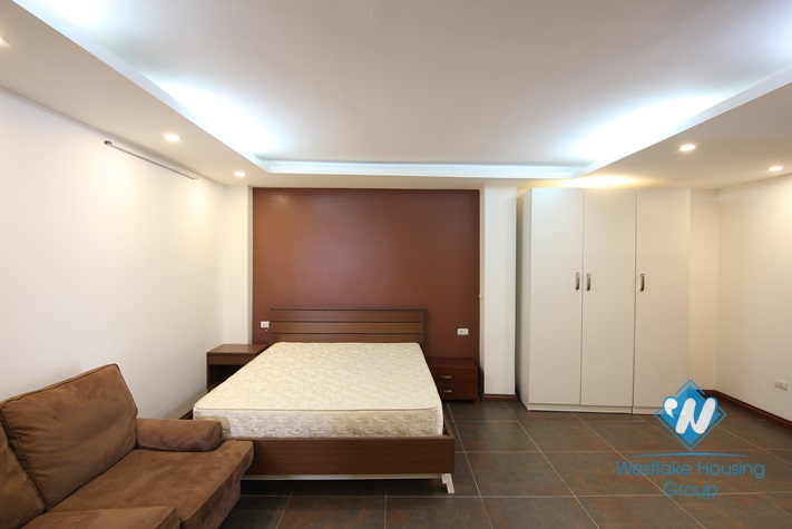 Lake view one bedroom apartment for rent in Tay Ho district 