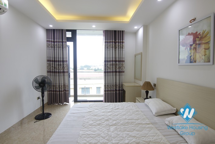 High floor apartment with Water Park view for rent in Tay Ho.