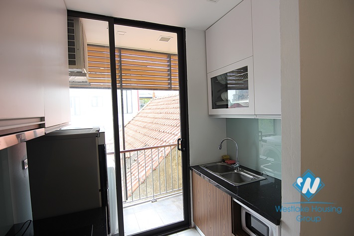 1 bedroom and 1 reading room apartment for rent in Tay Ho, Hanoi.