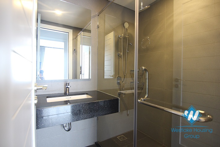 Lake view superior 5 bedroom apartment for rent in Tu Hoa, Tay Ho, Ha Noi