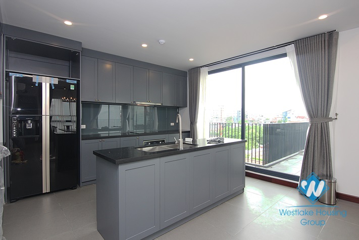 Lake view superior 5 bedroom apartment for rent in Tu Hoa, Tay Ho, Ha Noi