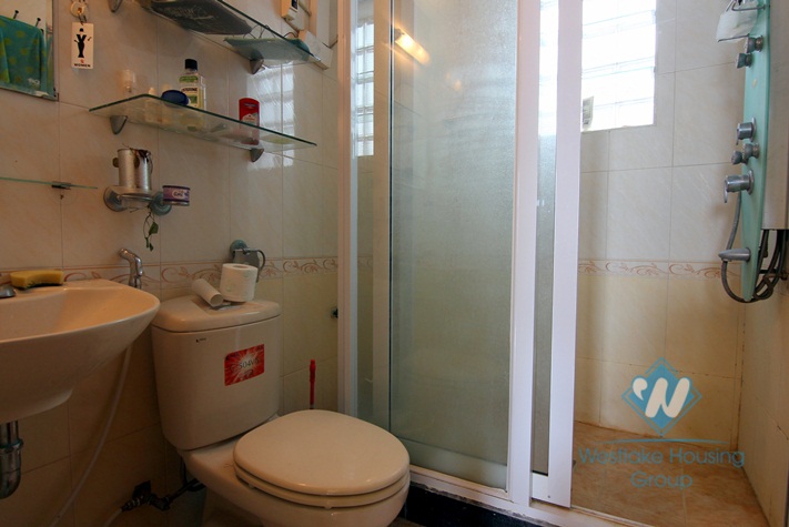 Apartment near Sheraton hotel Tay Ho for rent.