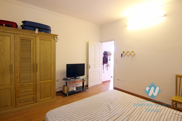 One bedroom in top floor with outside space in Tay Ho,Hanoi.