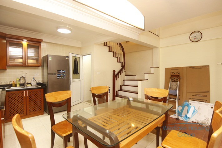Cozy House has cheap price for rent in Vong Thi, Tay Ho.
