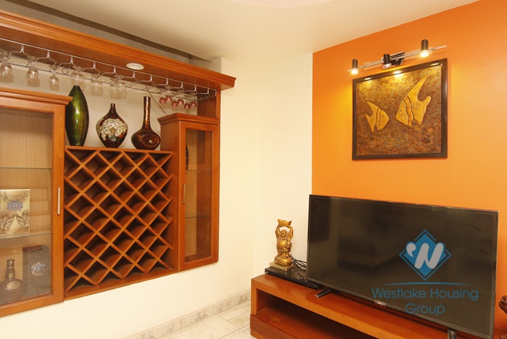 Cozy House has cheap price for rent in Vong Thi, Tay Ho.