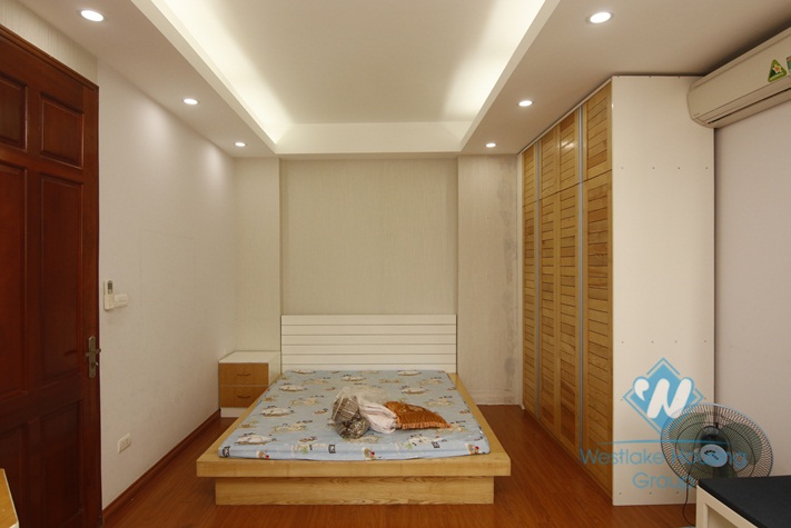Cozy House has cheap price for rent in Vong Thi, Tay Ho.