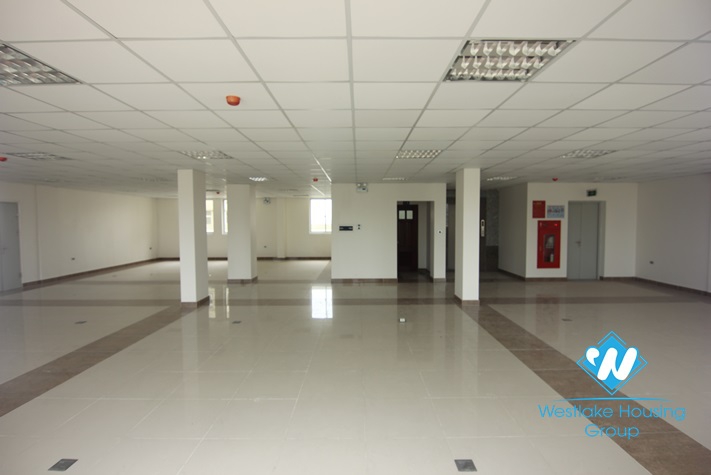 Brand new top floor office for rent in Westlake area