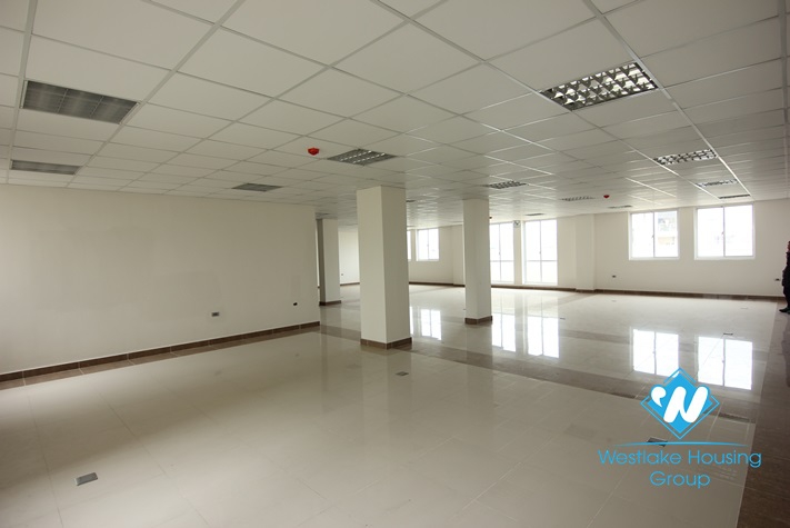 Brand new top floor office for rent in Westlake area