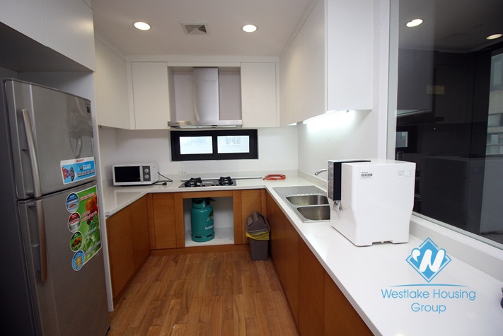 A new and modern 2 bedroom apartment for rent in Dolphin plaza, Cau giay