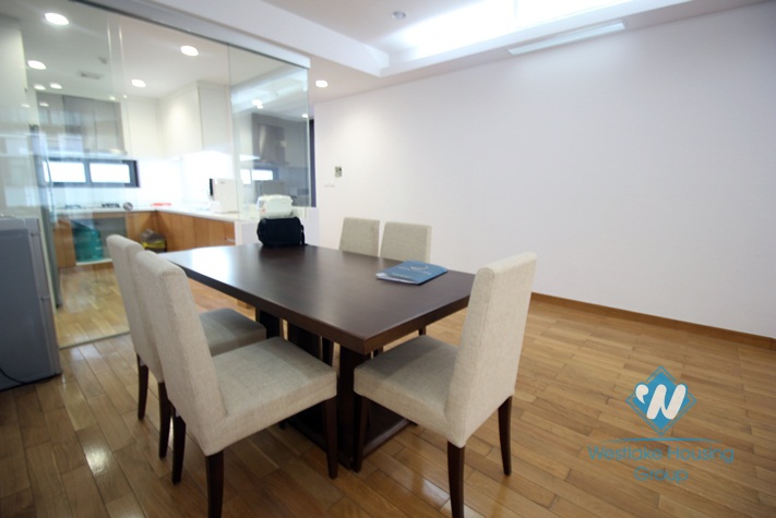 A new and modern 2 bedroom apartment for rent in Dolphin plaza, Cau giay