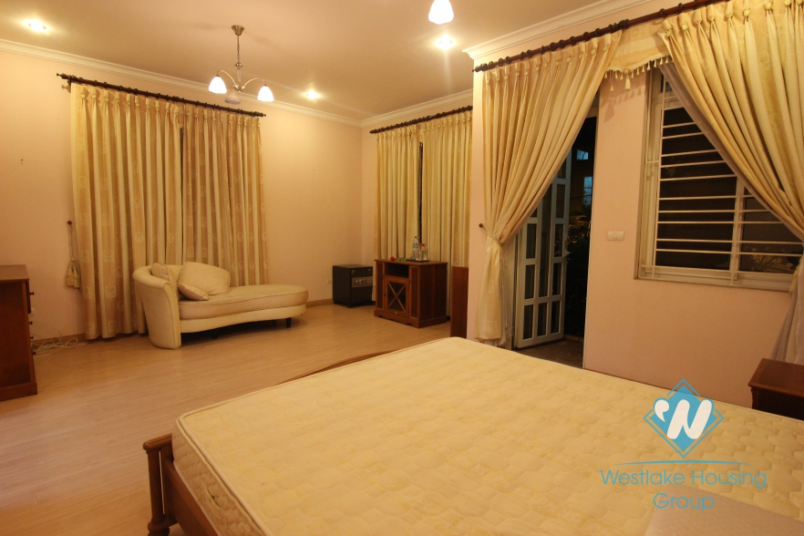 Cozy 4 bedroom house for rent in Doi Can, Ba Dinh