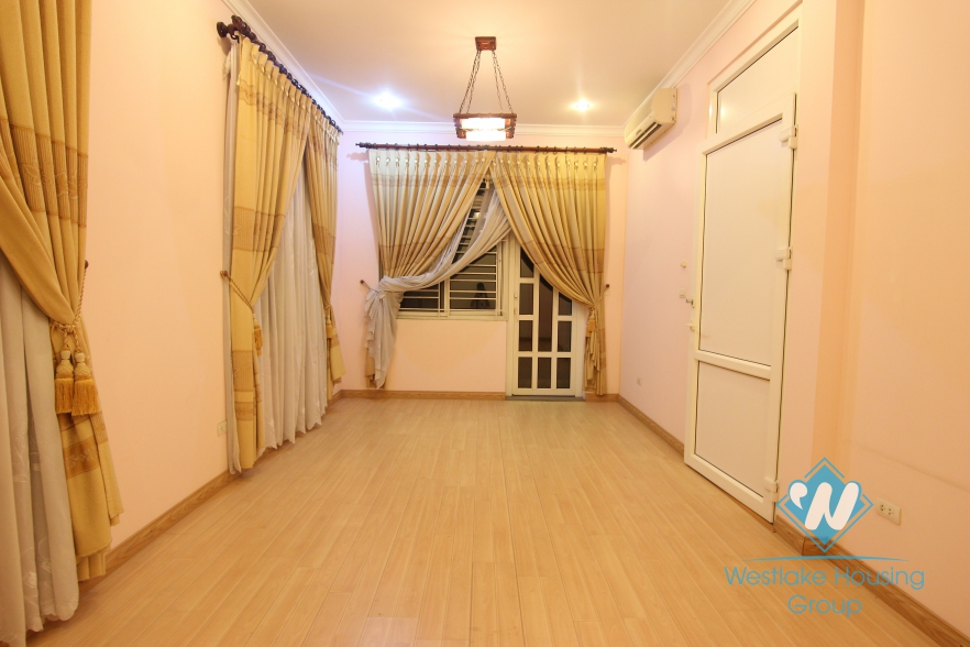 Cozy 4 bedroom house for rent in Doi Can, Ba Dinh