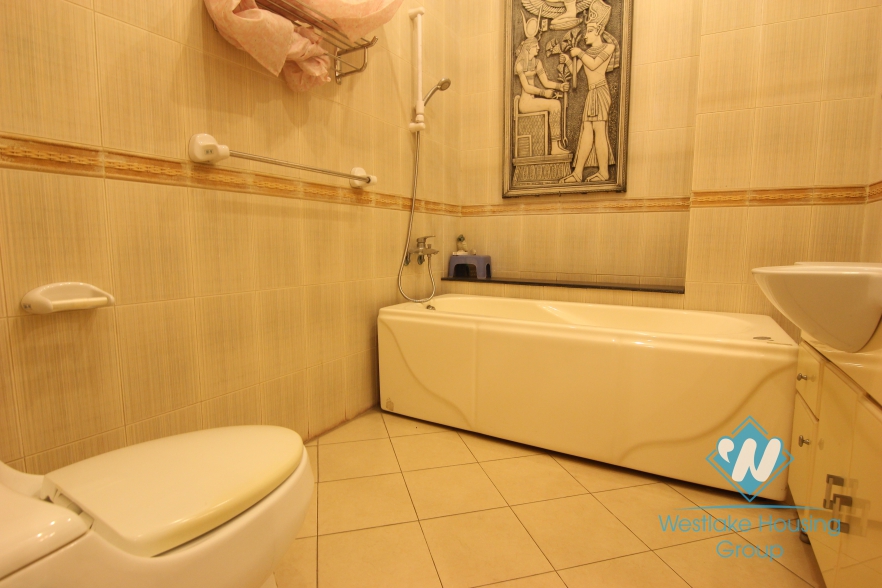 Cozy 4 bedroom house for rent in Doi Can, Ba Dinh