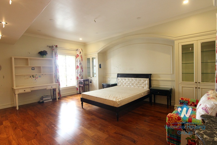 A gorgeous and new house for rent in Tay ho, Ha noi