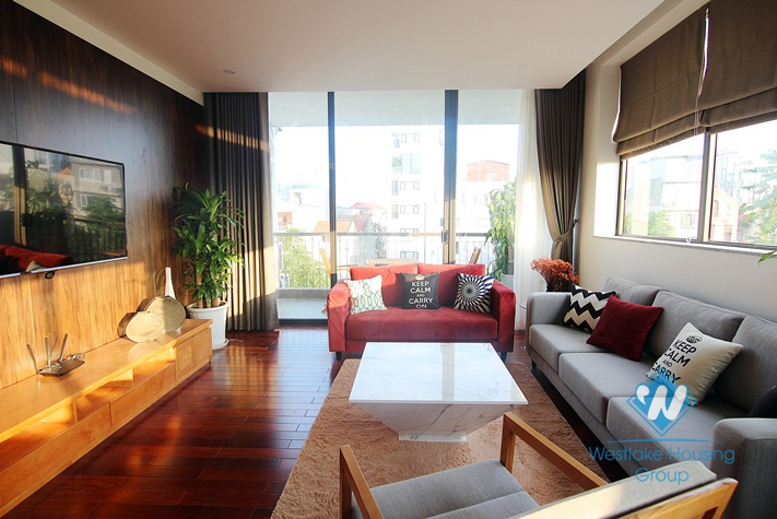 An amazing brand new 4 bedroom apartment for rent in Tay ho, Ha noi