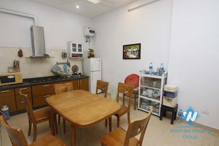 House with 4 bedroom for rent in Doi Can, Ba Dinh