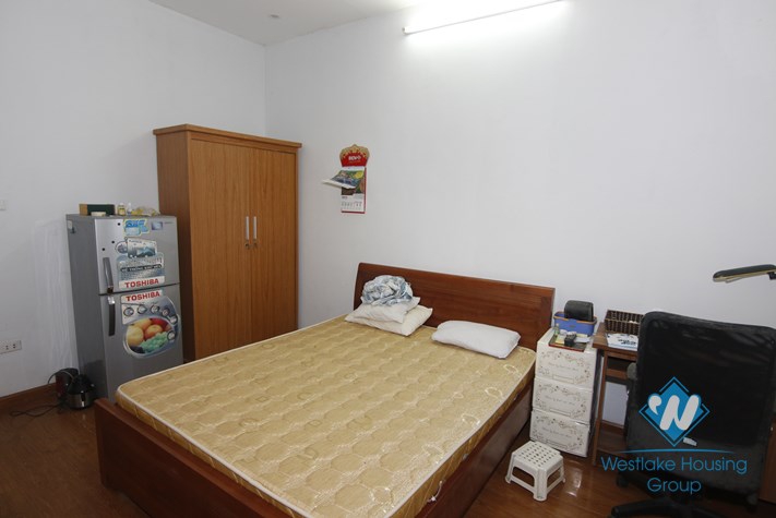 House with 4 bedroom for rent in Doi Can, Ba Dinh