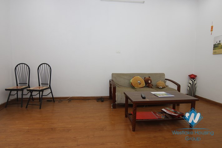 House with 4 bedroom for rent in Doi Can, Ba Dinh