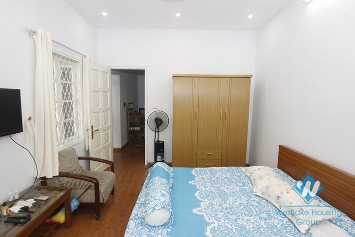 House with 4 bedroom for rent in Doi Can, Ba Dinh