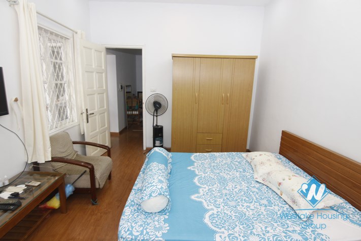 House with 4 bedroom for rent in Doi Can, Ba Dinh