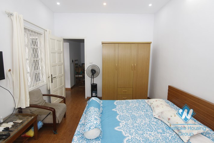 House with 4 bedroom for rent in Doi Can, Ba Dinh