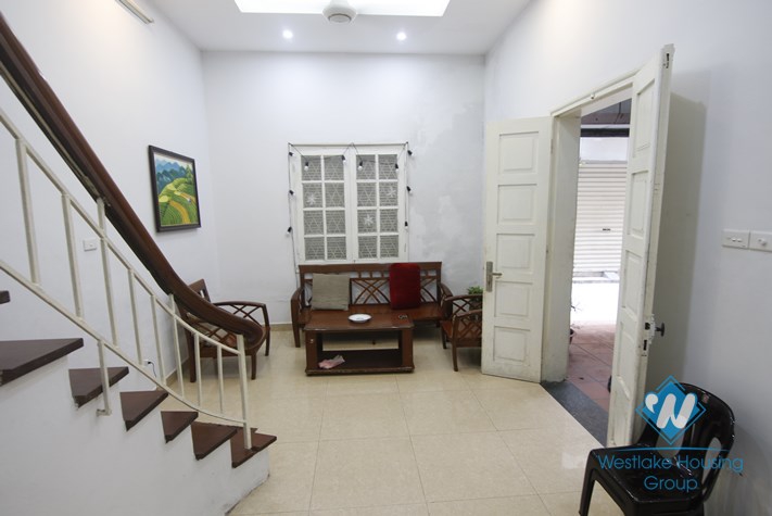 House with 4 bedroom for rent in Doi Can, Ba Dinh