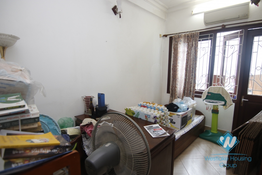 4 storey house for rent in Ba Dinh District, Hanoi.