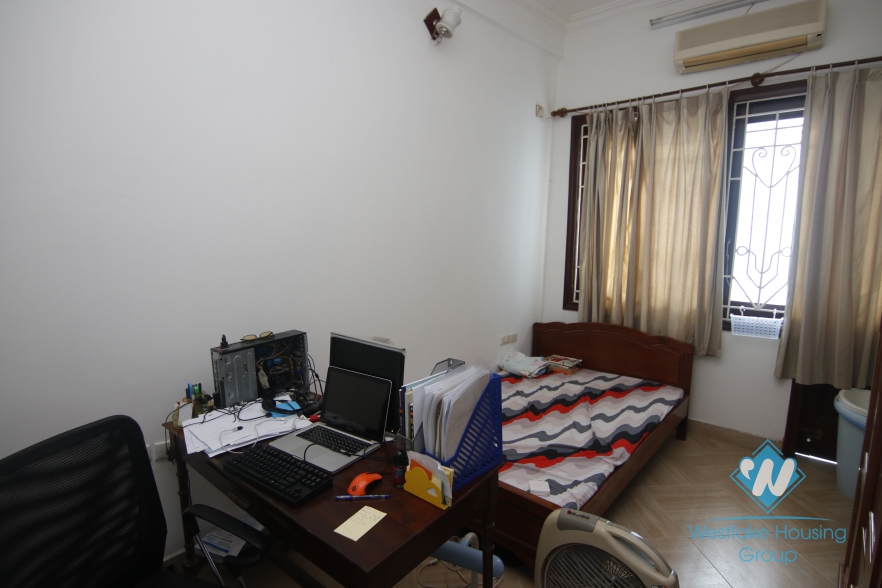 4 storey house for rent in Ba Dinh District, Hanoi.