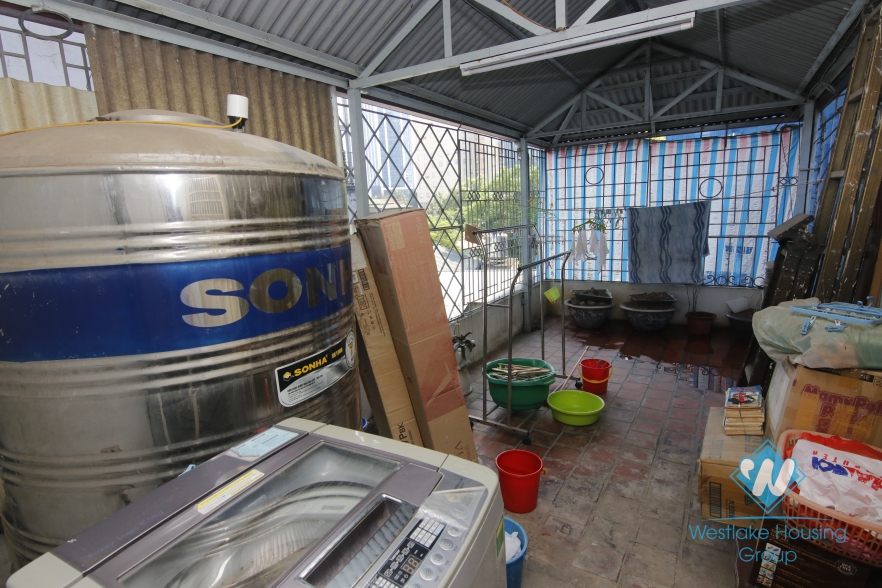 4 storey house for rent in Ba Dinh District, Hanoi.