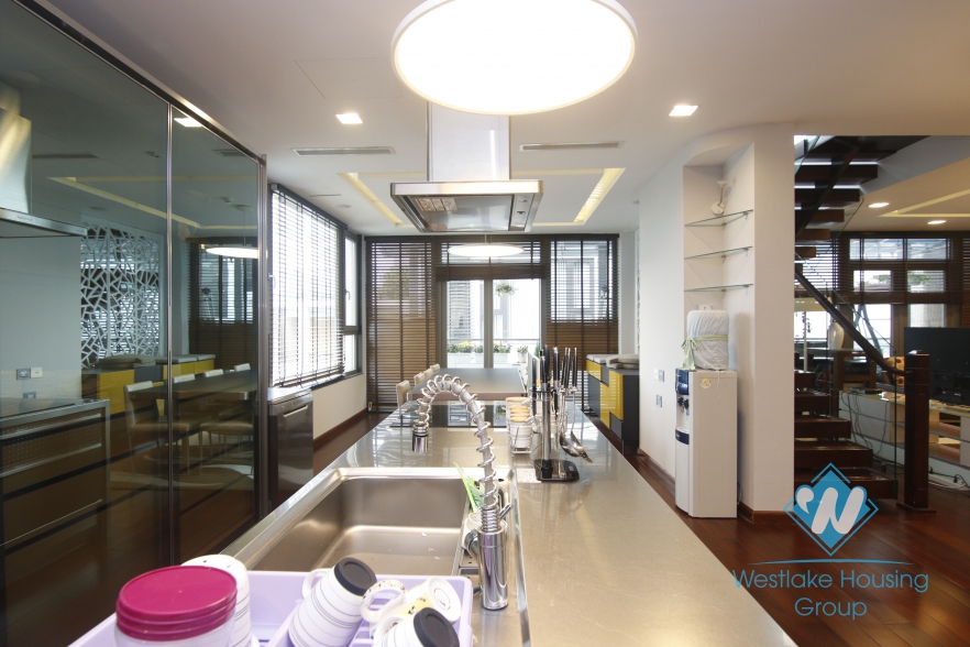 Morden 03 Bedrooms Duplex with lakeview for rent in Kim Ma Street